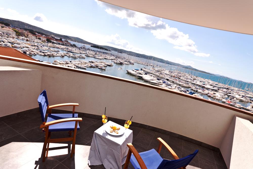 Hotel In Biograd Na Moru Ngoại thất bức ảnh