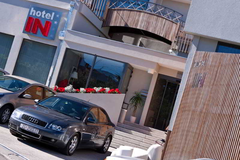 Hotel In Biograd Na Moru Ngoại thất bức ảnh