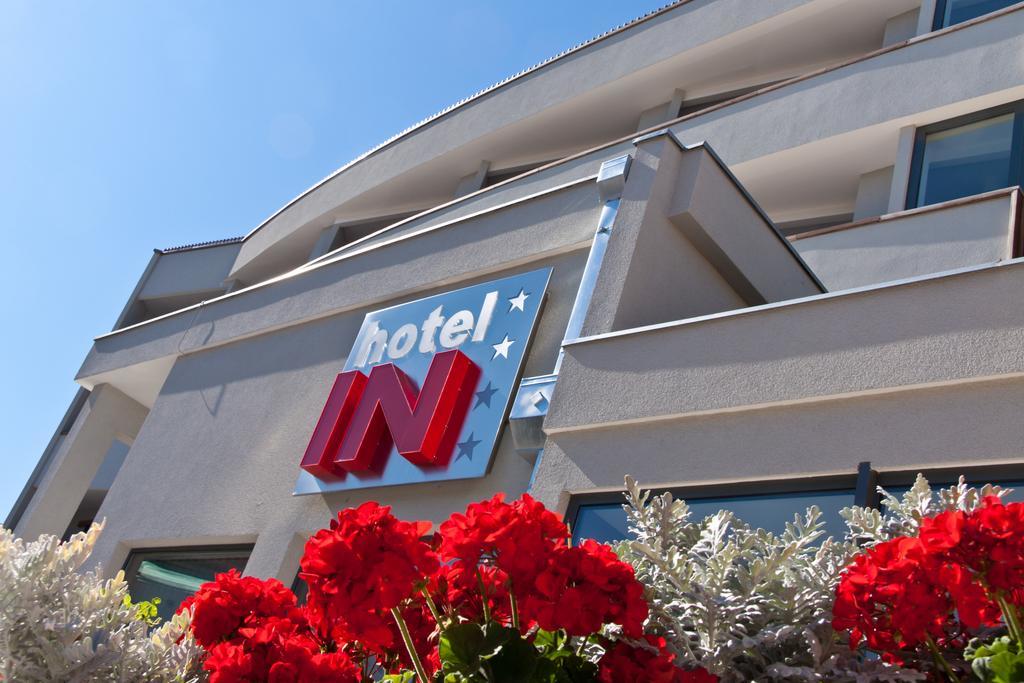Hotel In Biograd Na Moru Ngoại thất bức ảnh