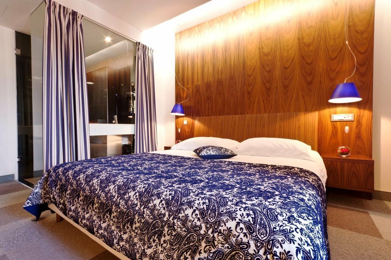 Hotel In Biograd Na Moru Ngoại thất bức ảnh