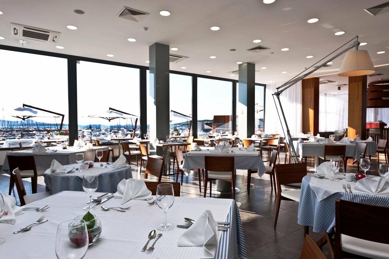 Hotel In Biograd Na Moru Ngoại thất bức ảnh