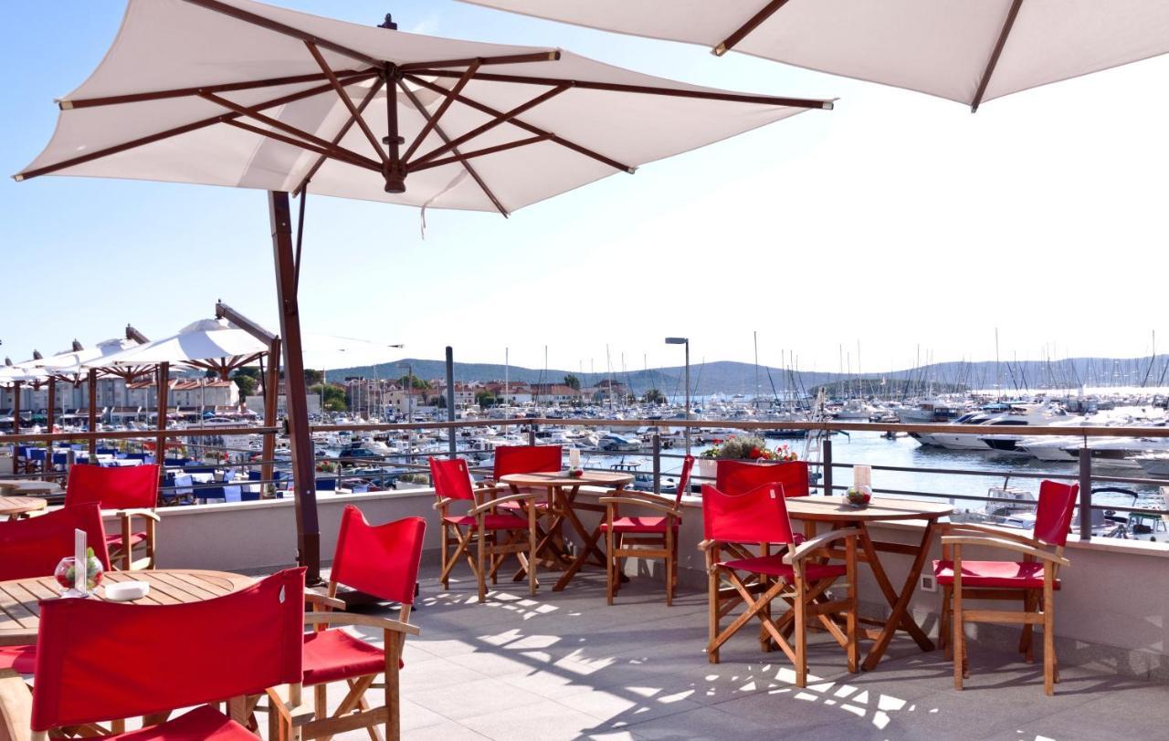 Hotel In Biograd Na Moru Ngoại thất bức ảnh